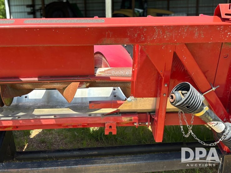 2010-case-ih-3412-image-21