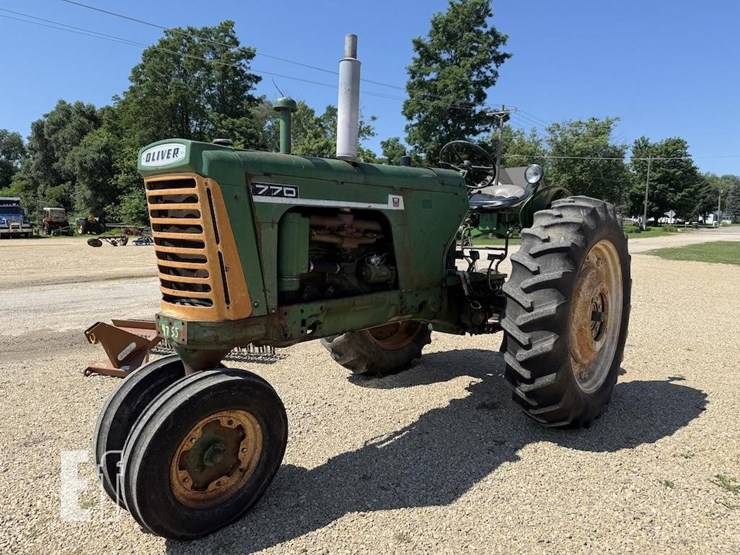 oliver-770-image-1