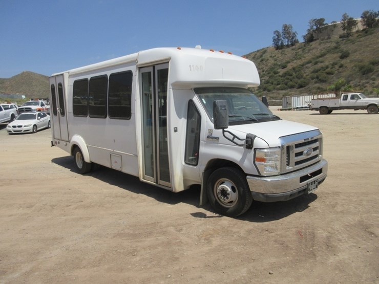 2011-ford-e450-sd-image-4