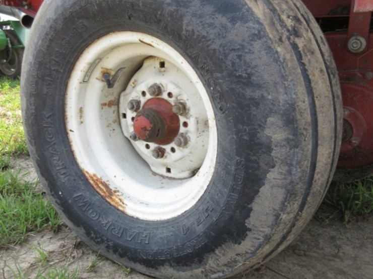 hesston-565t-image-10