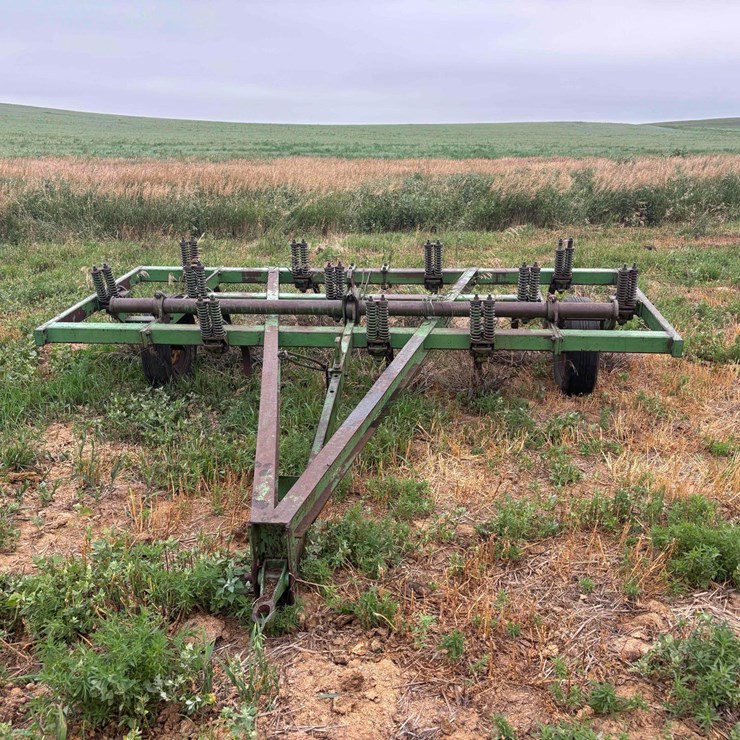 JOHN DEERE 100