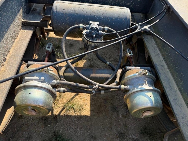 2011-ssr-pump-company-mfg.-combine-trailer-image-18