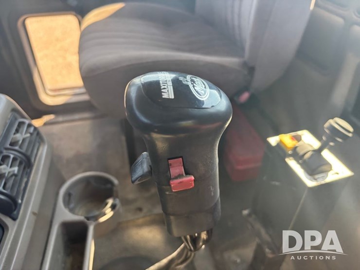 2006-mack-chn613-image-44