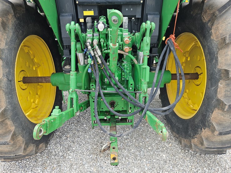 2010-john-deere-7130-image-17