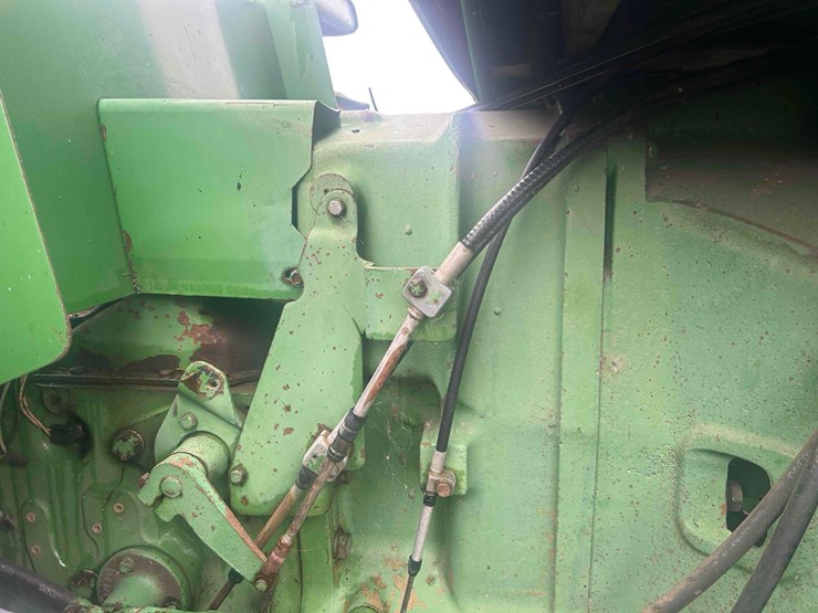 john-deere-8440-image-7