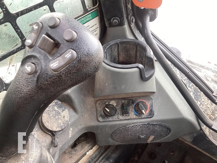2020-bobcat-t595-image-17