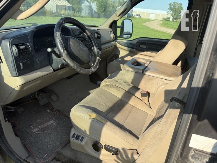 2005-ford-f350-xlt-image-17