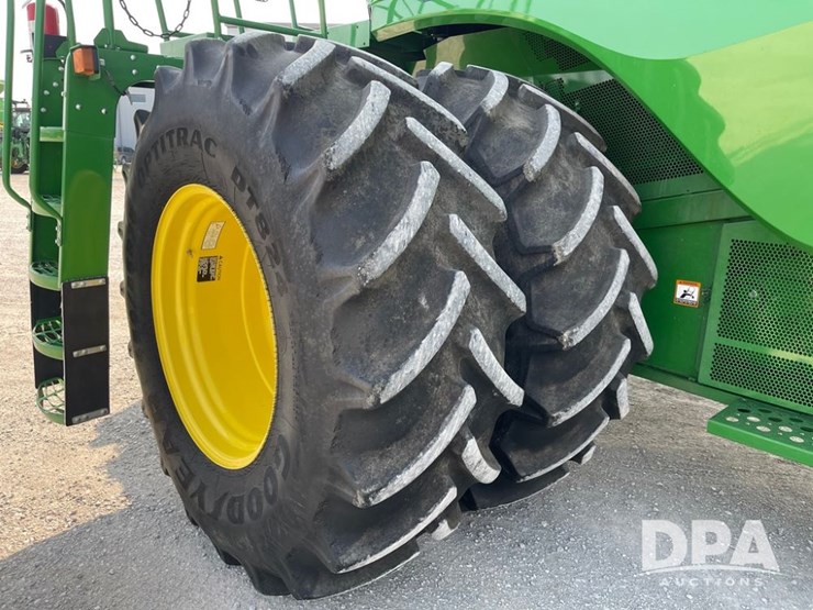2016-john-deere-s690-image-45