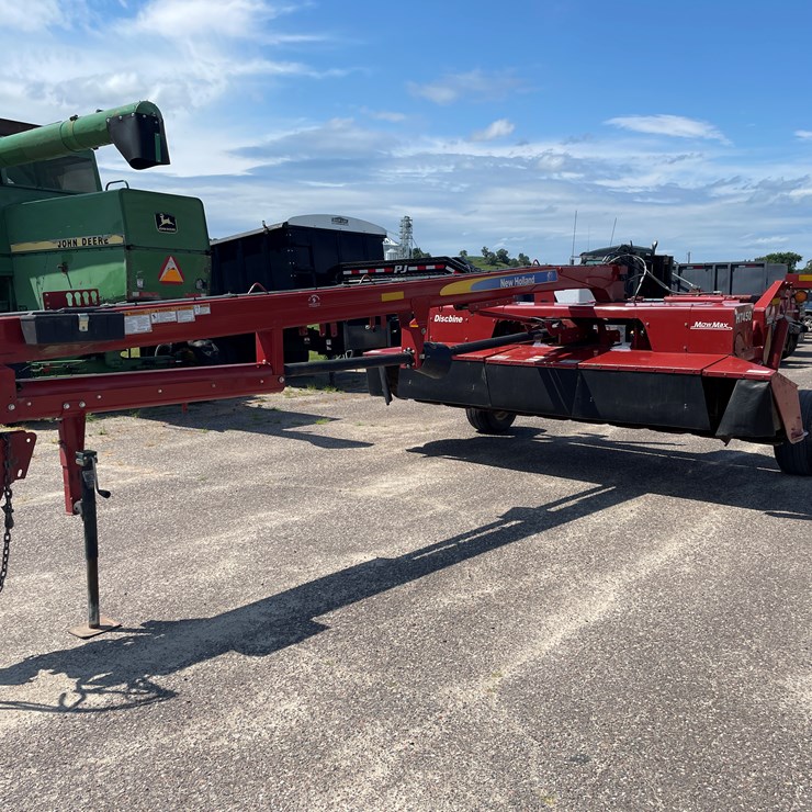 #1053 • 2013 New Holland N7450 Discbine