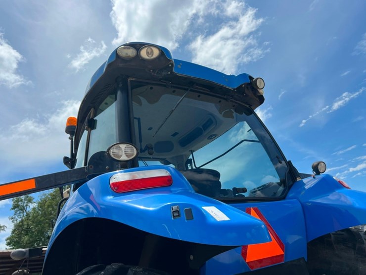 2014-new-holland-t8.360-image-9