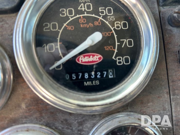 1998-peterbilt-378-image-51