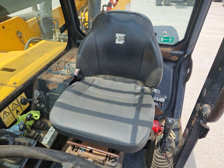 2014-jcb-507-42-image-8