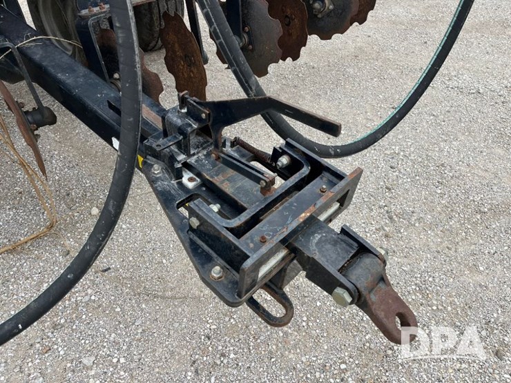 2016-caseih-940-nh3-tool-bar-(jn2532,-unit-561)-image-32