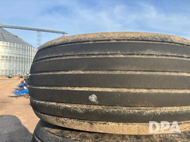 implement-tire-(dr11906)-image-4