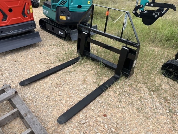 mower-king-ss-pallet-forks-image-1