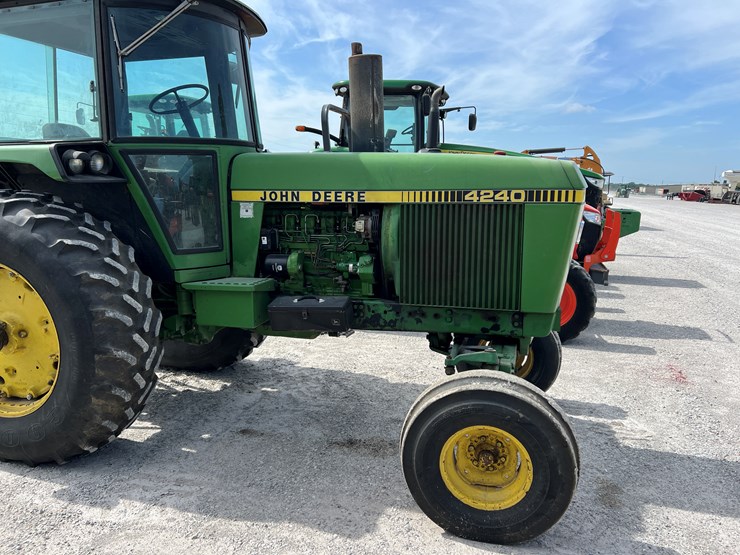 1978-john-deere-4240-image-3