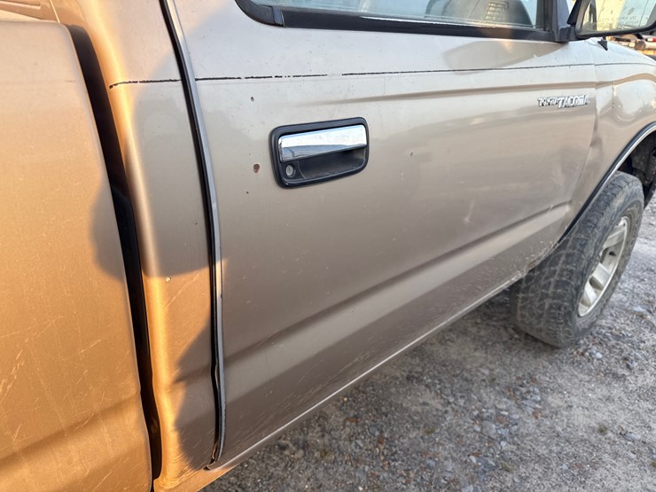 1998-toyota-tacoma-image-13