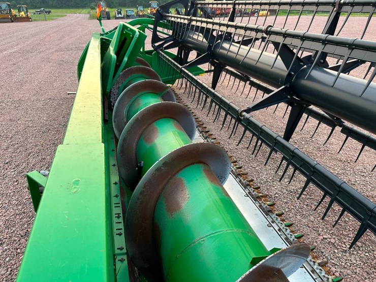 2009-john-deere-635f-image-19