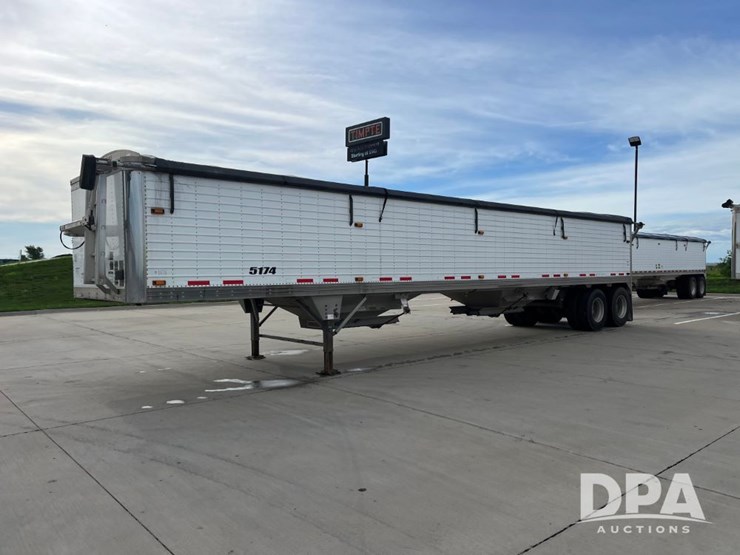 2015-timpte-grain-trailer-image-19