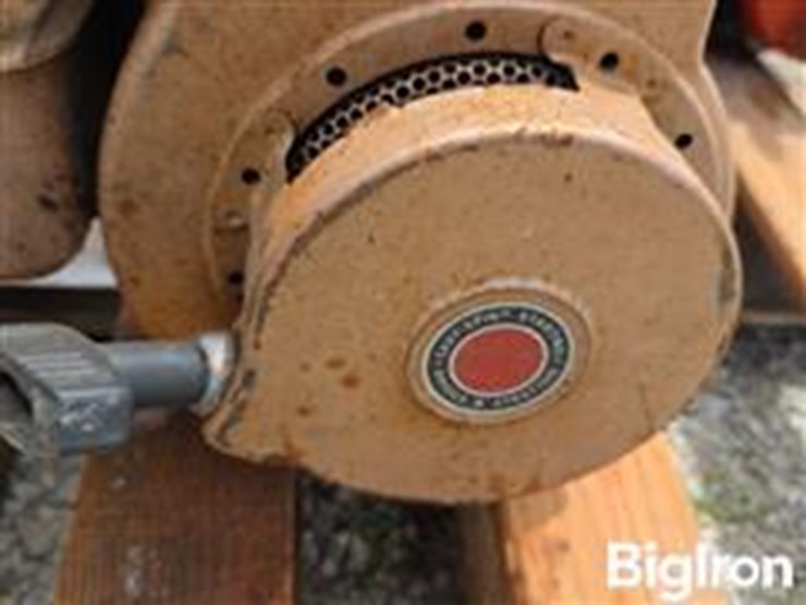 briggs-&-stratton-5-hp-gas-pump-image-13