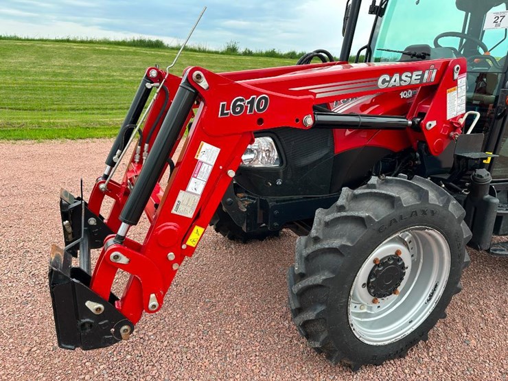 2023-case-ih-farmall-75a-image-28