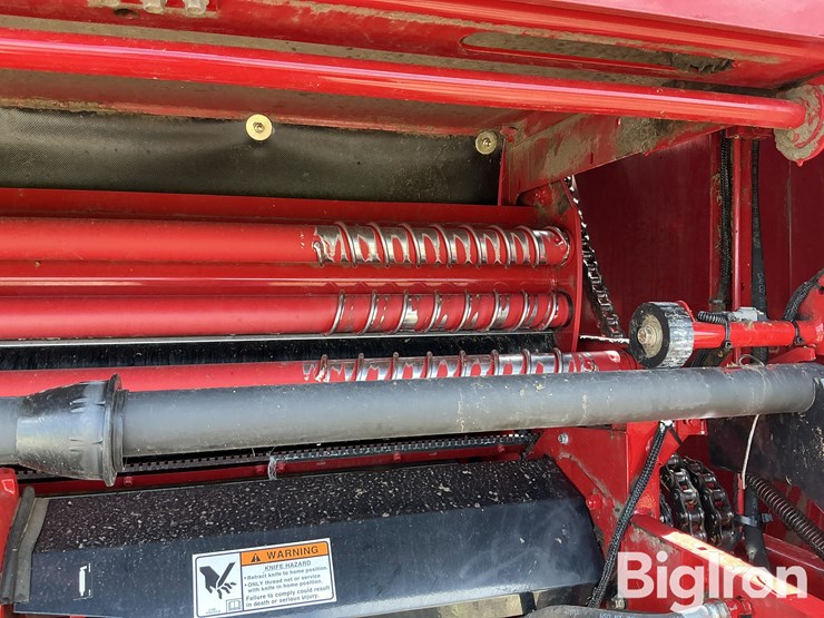 2013-case-ih-rb564-image-15