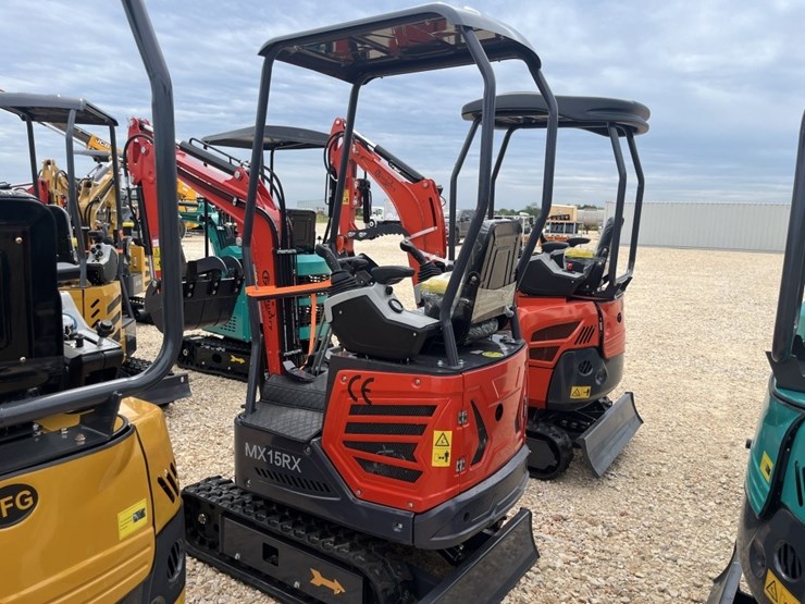 cfg-mx15rx-mini-excavator-image-4