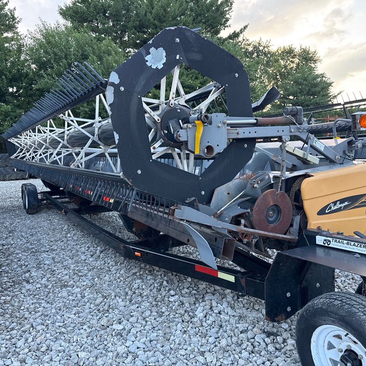AGCO 8200