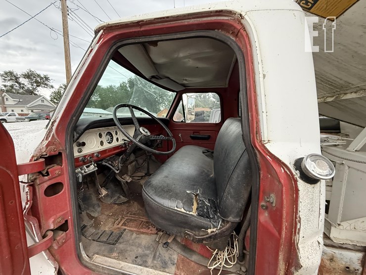 1968-ford-f600-image-16