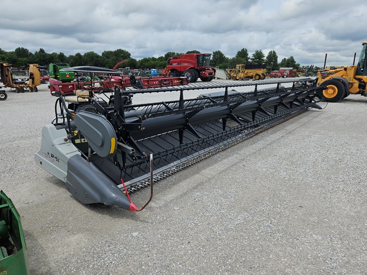 2014-gleaner-9250-image-1