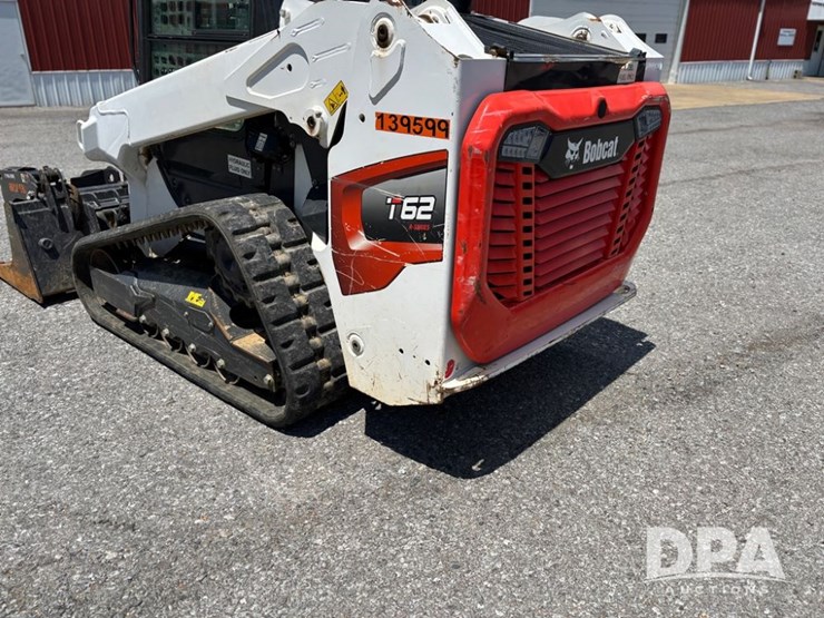 2021-bobcat-t62-image-28
