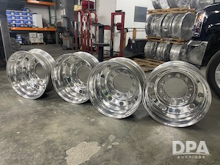 (4)-alcoa-truck-rims-(lt1367)-image-1