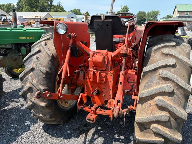 allis-chalmers-160-tractor-image-14