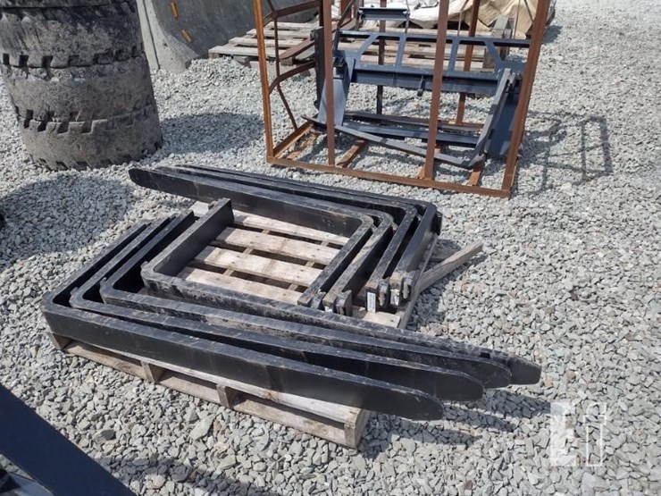 mower-king-sa-skid-steer-forks-image-3