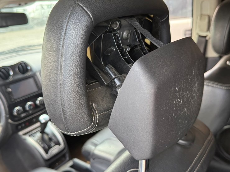 2016-jeep-compass-image-41