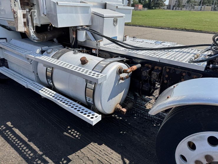 2012-western-star-4900-image-11