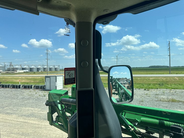 2018-john-deere-r4038-image-89