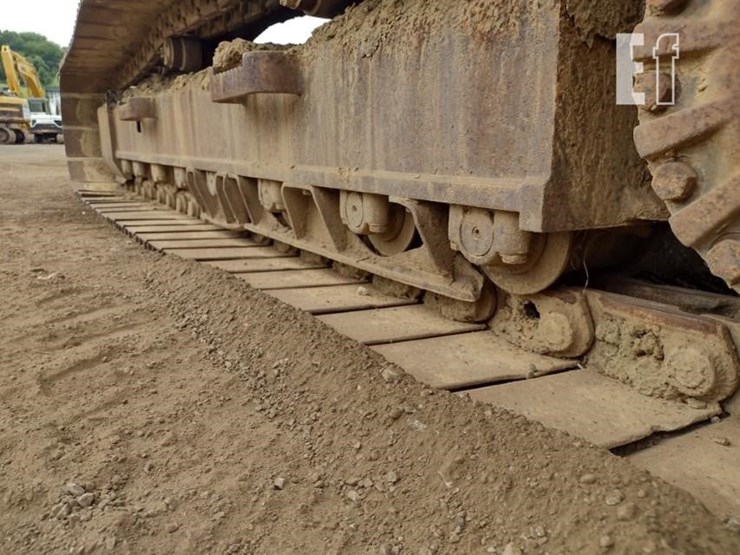 caterpillar-322l-image-36