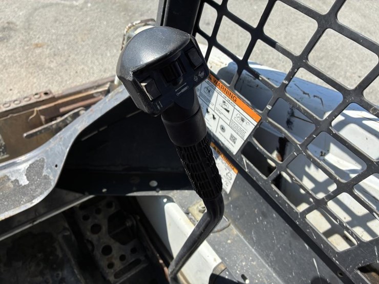 2017-bobcat-s450-image-13