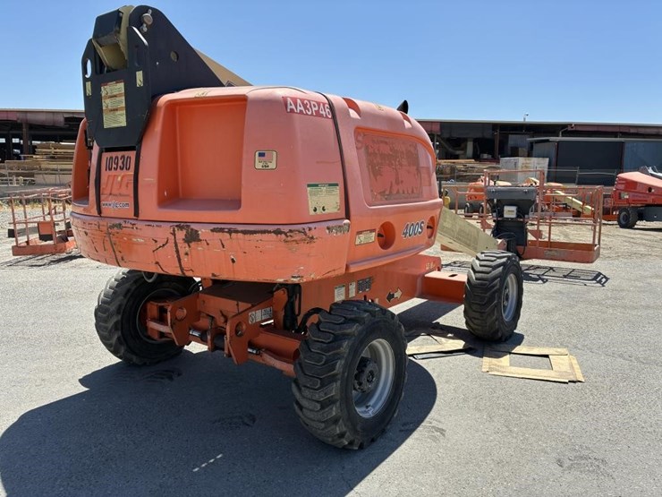 2007-jlg-400s-image-3