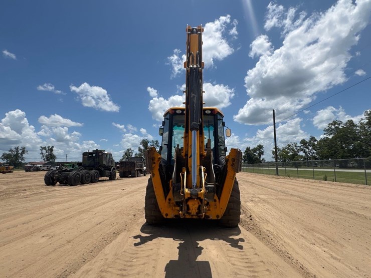 2017-jcb-3cx-image-7