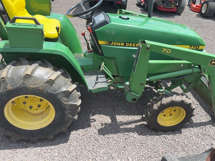 john-deere-770-image-5