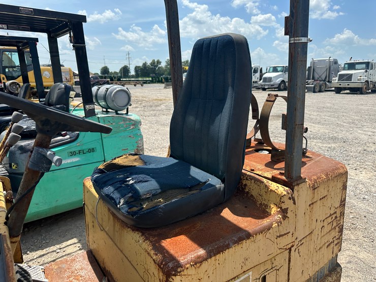 caterpillar-t50c-image-50