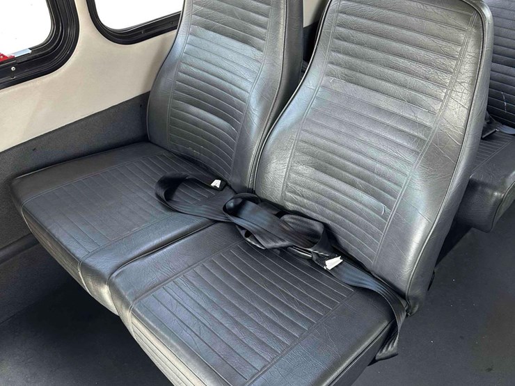 2017-ford-e450-image-34