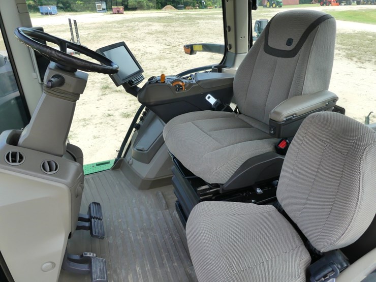 2021-john-deere-8r-280-image-10