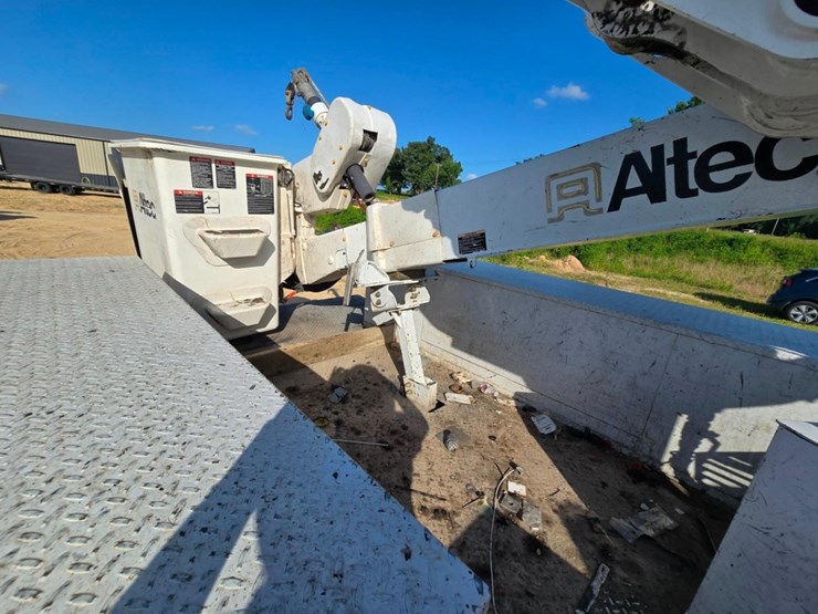 2016-ford-f550-image-28