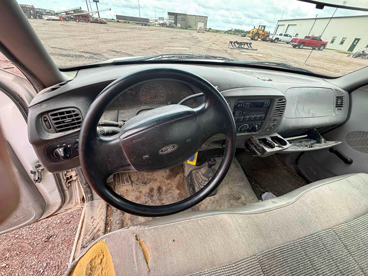 1998-ford-f150-image-19