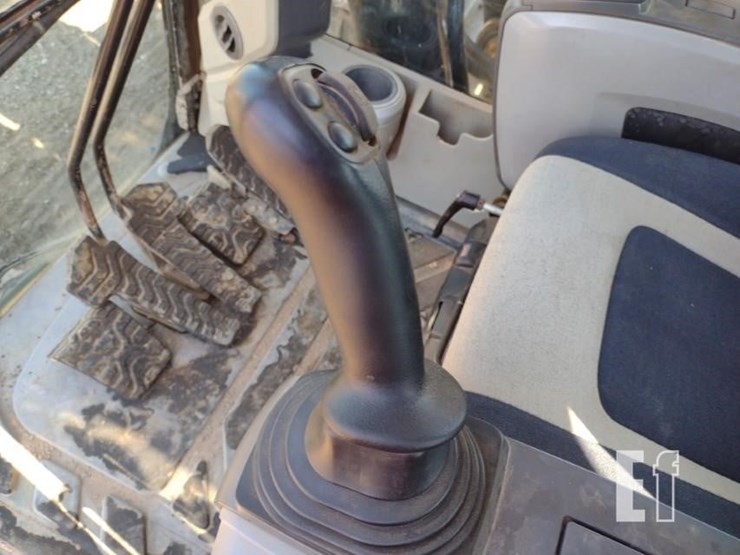 2011-caterpillar-336e-image-11