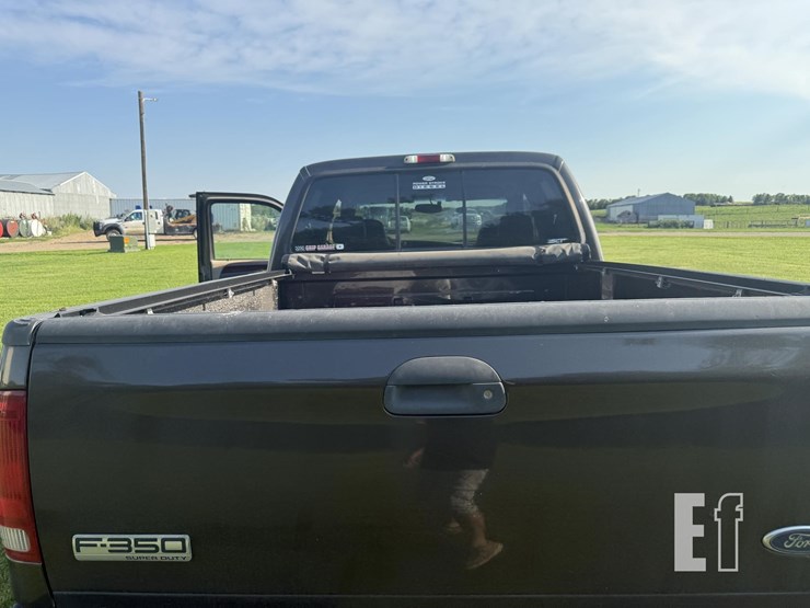 2005-ford-f350-image-30