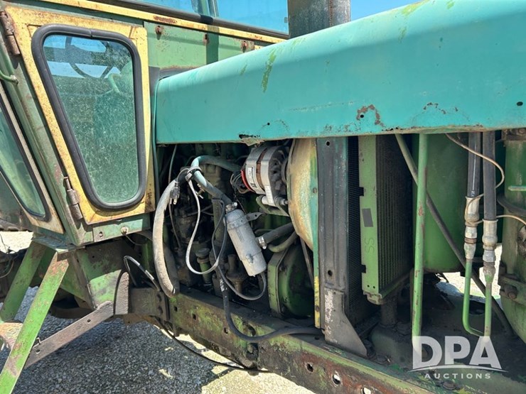 john-deere-3020-image-12